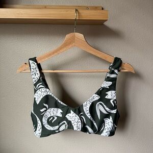 Mikoh Rue Top in Serpentine